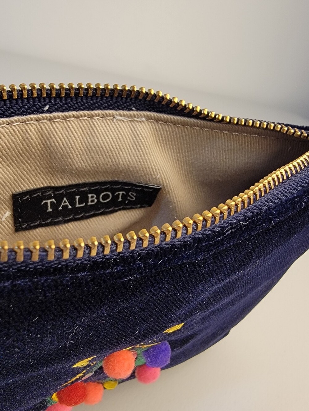 Talbots Velvet Holiday Zipper Pouch, Change Purse, Embroidered Wreath, Dark Blue - Picture 7 of 8
